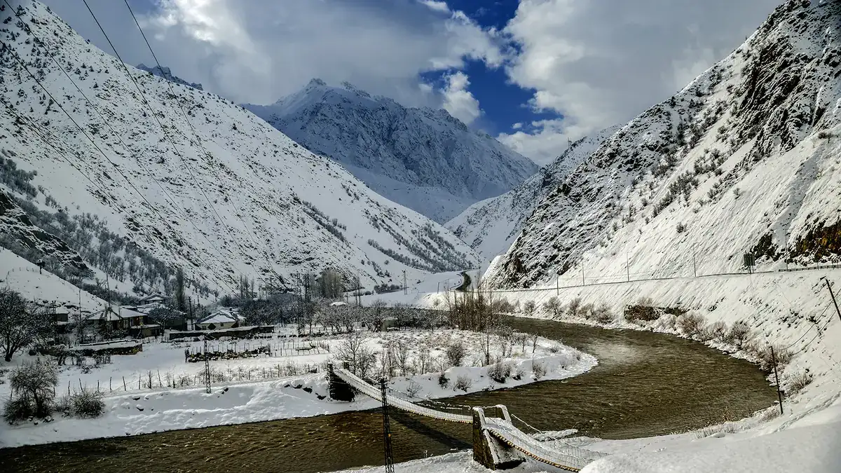 Hakkari ilinden bir görünüm